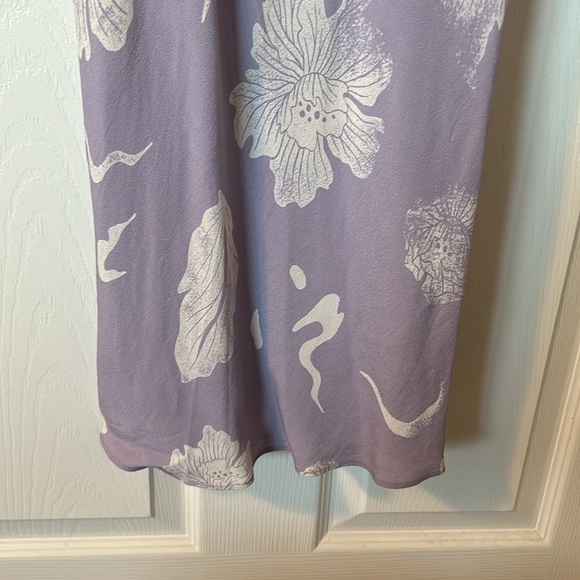 Wilfred Bellow Midi Dress in Nocturnal Lavender - Picture 5 of 7